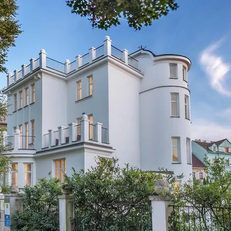 Whitehouse Lejlighed *