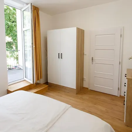 Whitehouse Апартаменты