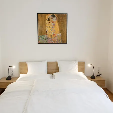 아파트 Whitehouse *