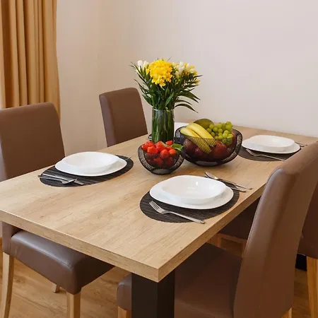 Whitehouse 아파트 *