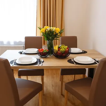 Whitehouse 아파트 *