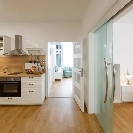 Whitehouse Апартаменты *