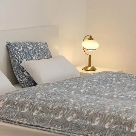 Whitehouse Острава