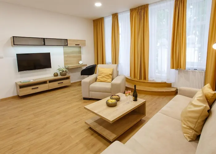 Whitehouse Apartment *