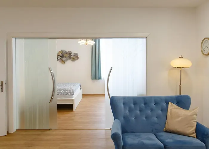 Whitehouse Apartment *