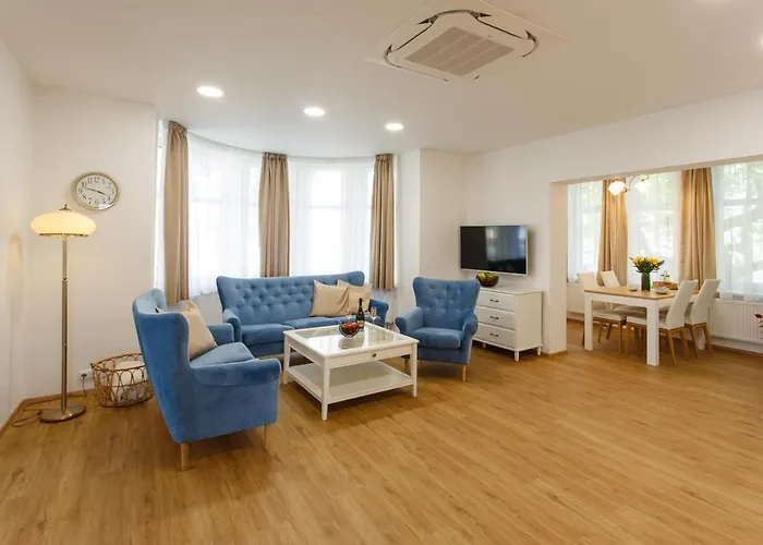 Whitehouse Apartment *